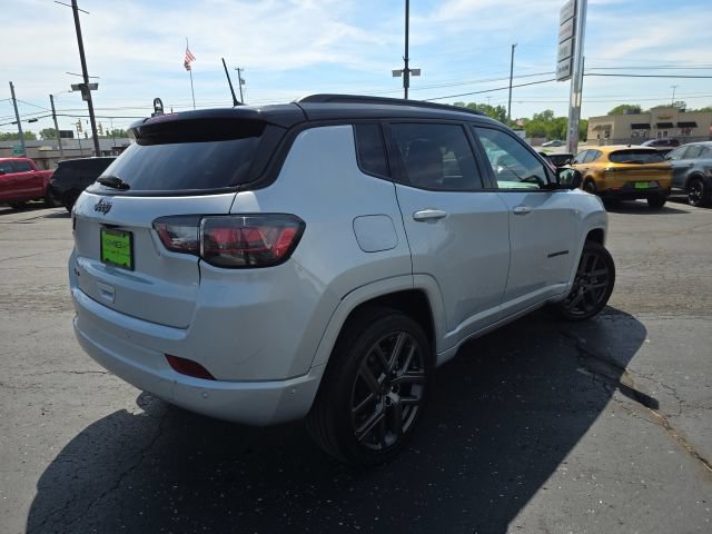Used 2024 Jeep Compass Limited w/ Driver Assist Group I AWD/4WD image 7