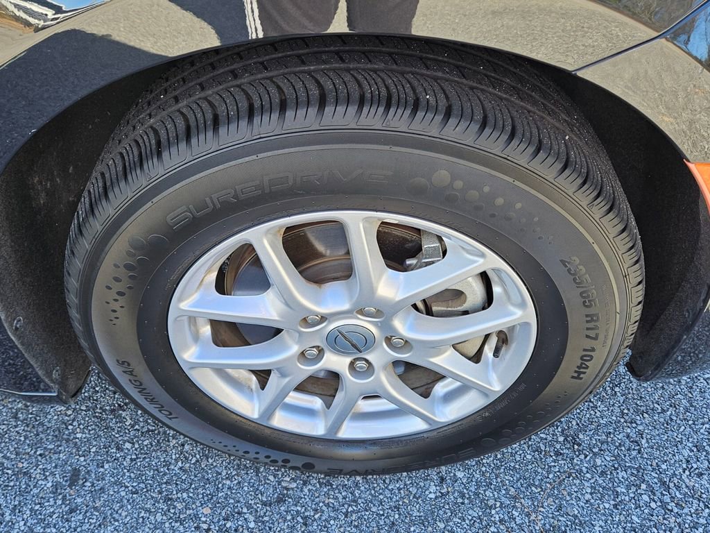 Used 2023 Chrysler Pacifica Touring-L image 17