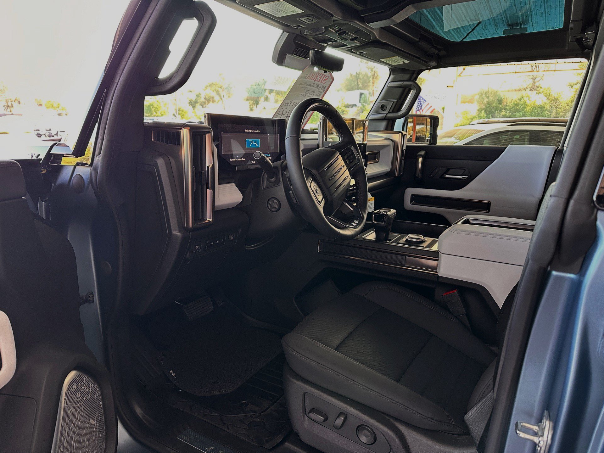 Used 2024 GMC Hummer EV 3X w/ Omega Edition AWD/4WD image 11