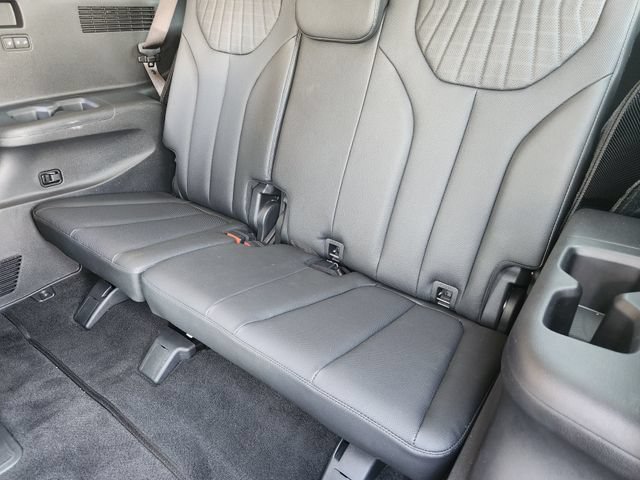 Used 2024 Hyundai Palisade Limited AWD/4WD image 24