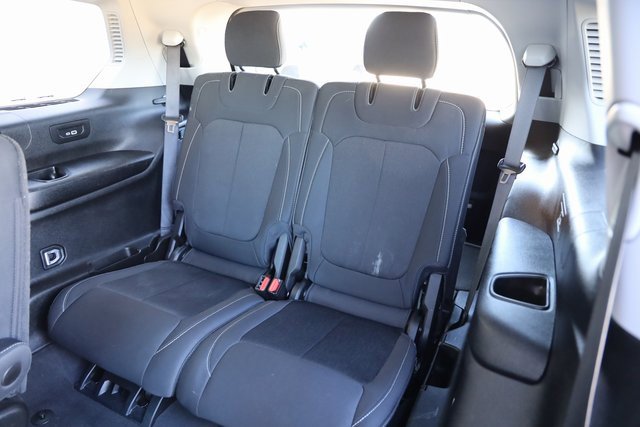 Used 2024 Jeep Grand Cherokee L Laredo w/ Luxury Tech Group I image 13