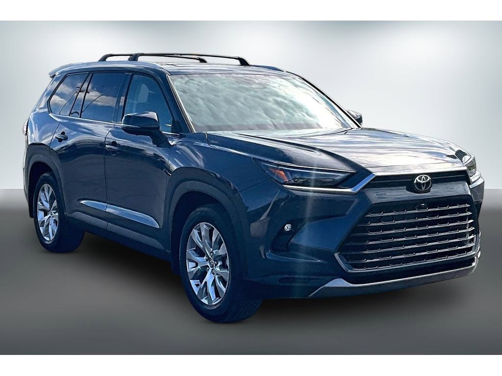 Used 2026 Toyota Grand Highlander Limited image 3