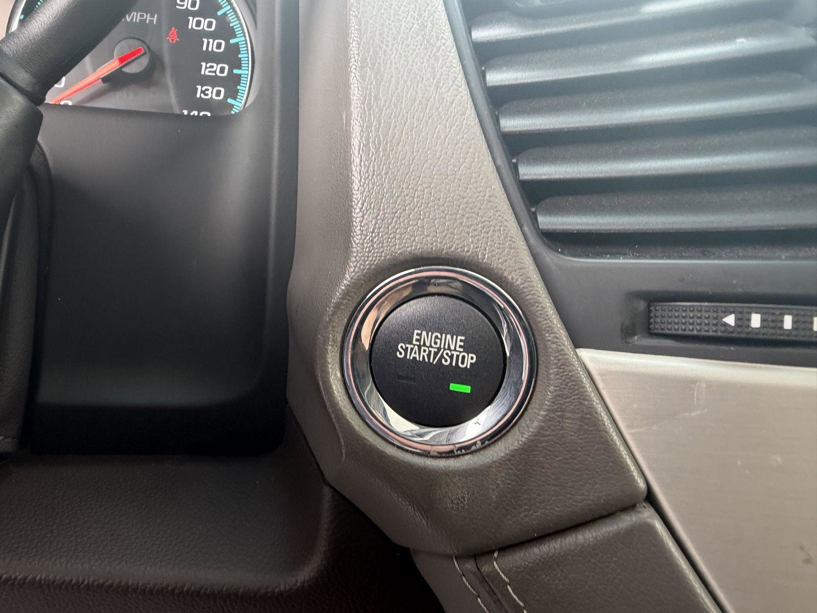 Used 2019 GMC Yukon Denali w/ Denali Ultimate Package image 31