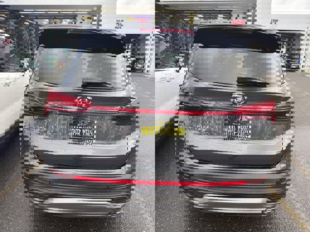 Used 2022 Hyundai Santa Fe SE w/ Cargo Package image 6