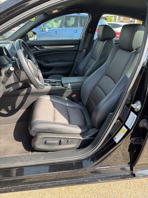 Used 2018 Honda Accord Sport image 5