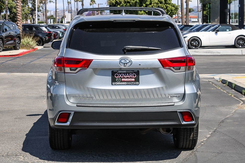 Used 2019 Toyota Highlander Limited FWD image 5