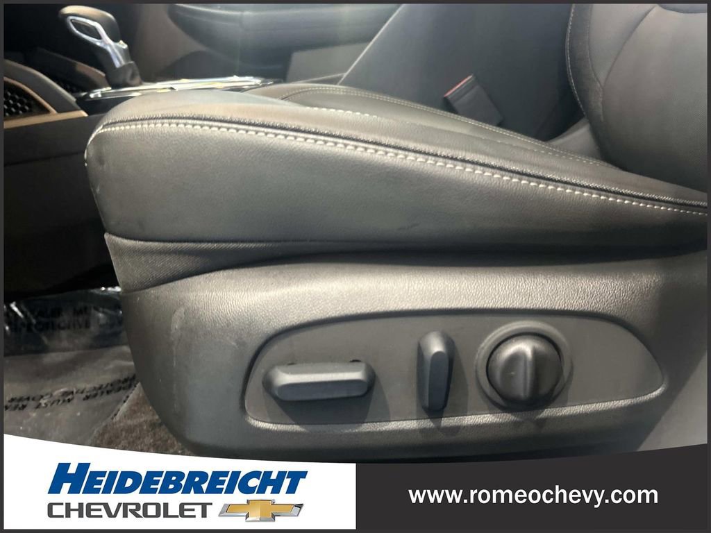 Used 2023 Chevrolet TrailBlazer ACTIV w/ Sun and Liftgate Package image 14