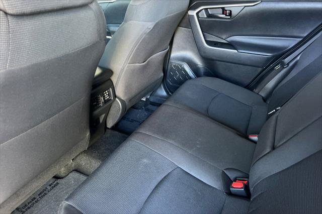 Certified 2024 Toyota RAV4 LE AWD/4WD image 4