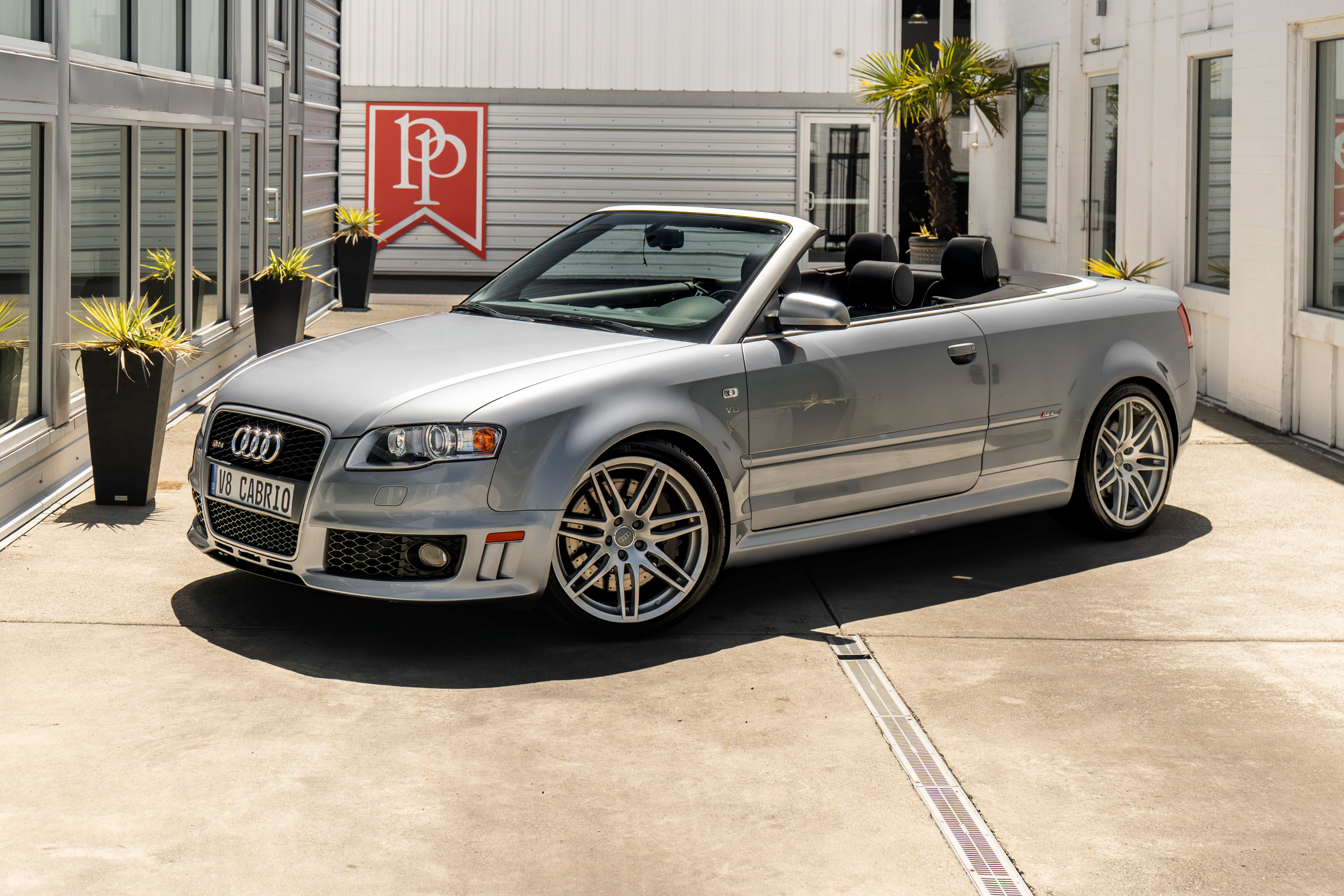 Used 2008 Audi RS 4 Cabriolet AWD/4WD image 2