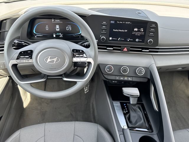 New 2026 Hyundai Elantra SE image 22