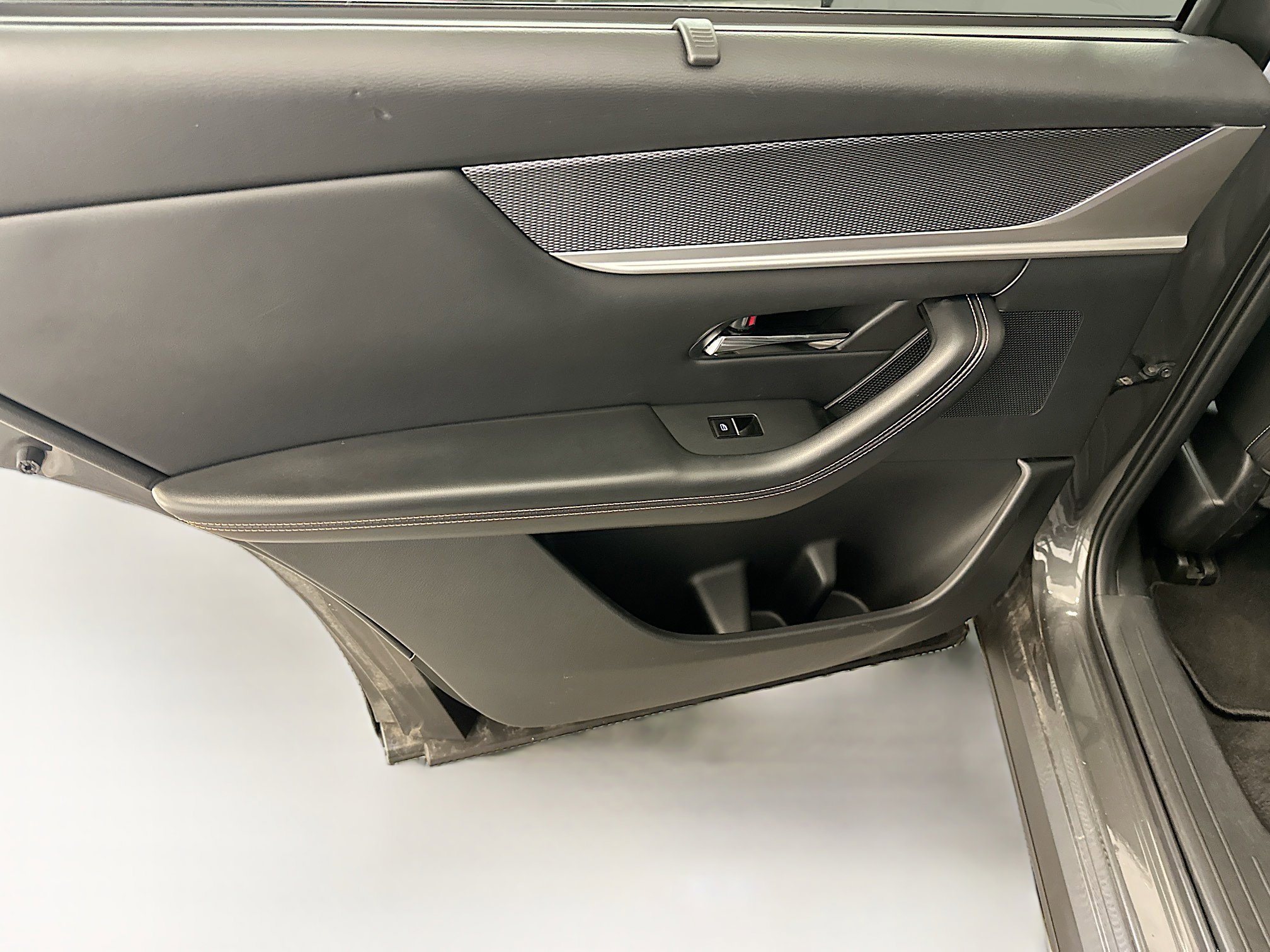 Used 2024 MAZDA CX-90 3.3 Turbo w/ Preferred Plus image 28