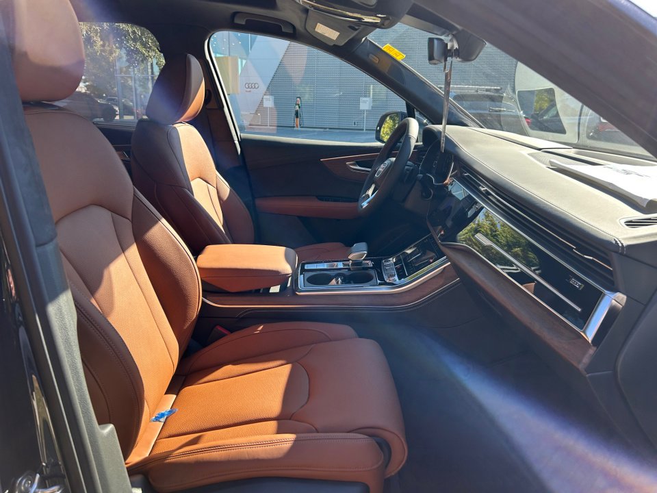 New 2026 Audi Q7 3.0T Prestige image 28