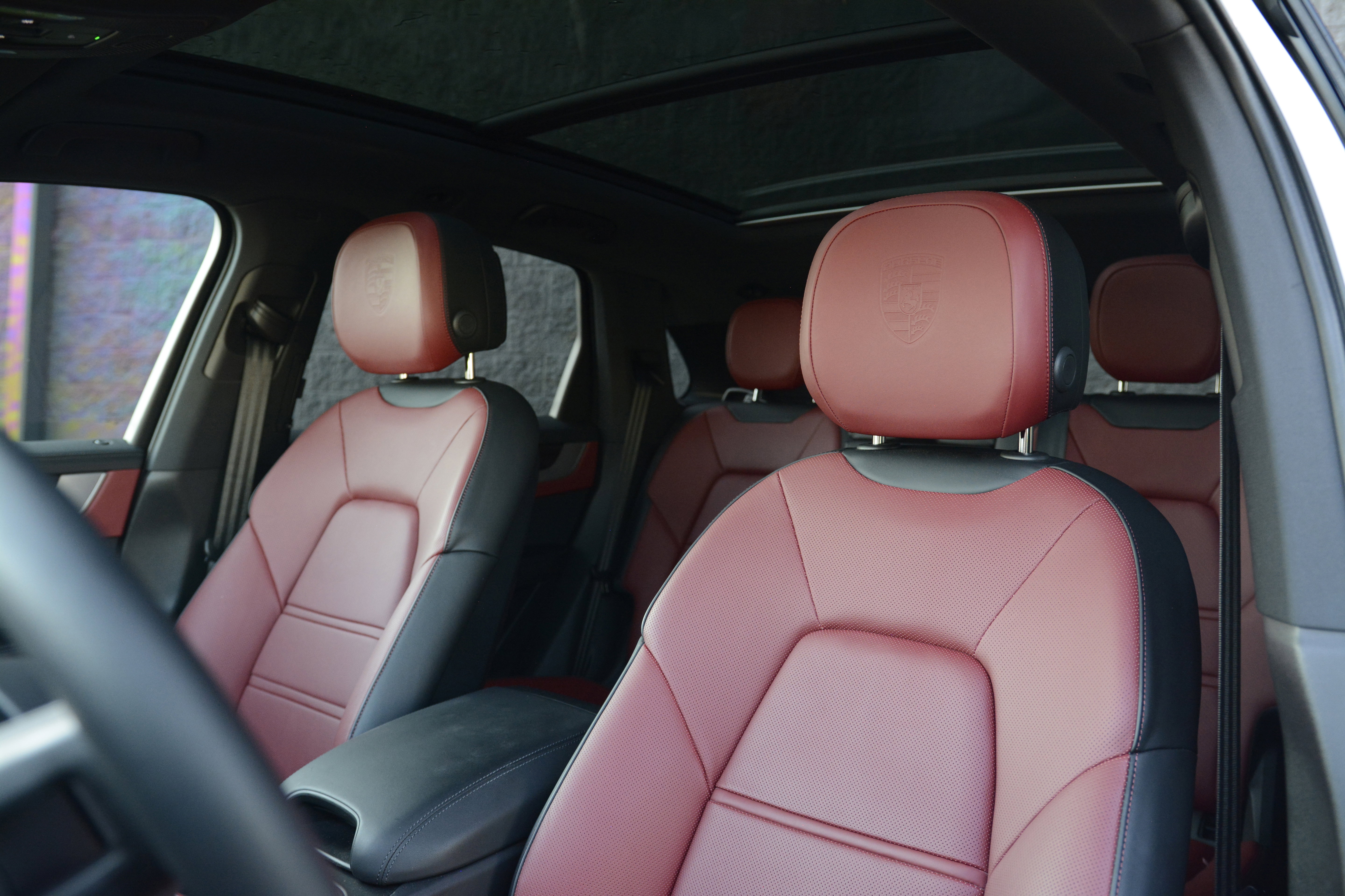 Certified 2024 Porsche Cayenne S AWD/4WD image 5