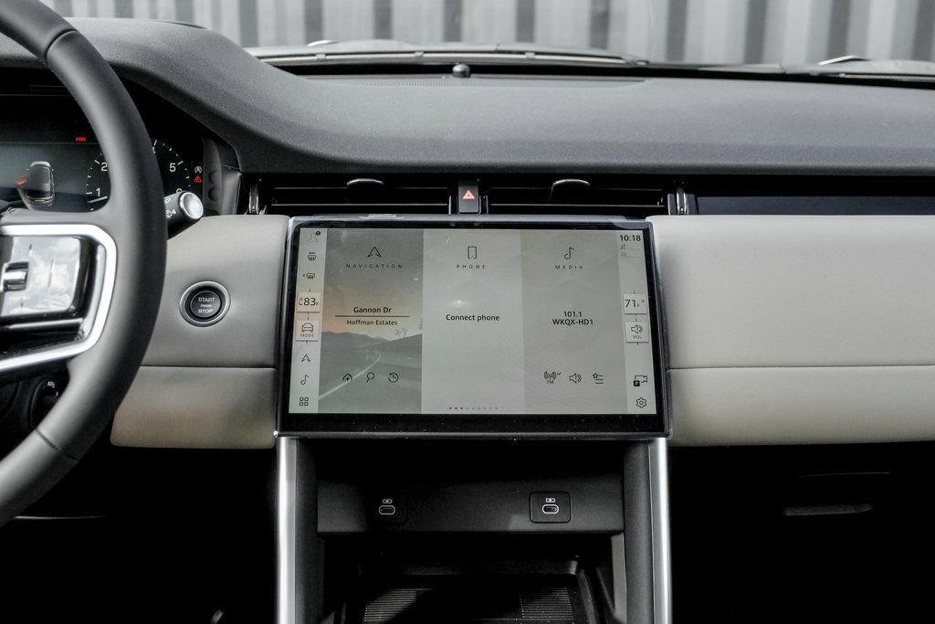 Used 2025 Land Rover Discovery Sport S image 19