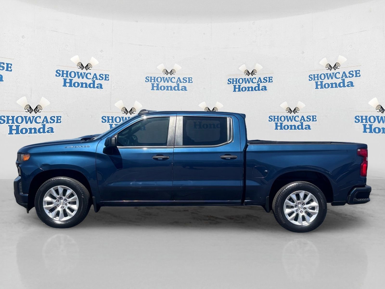 Used 2021 Chevrolet Silverado 1500 Custom image 4