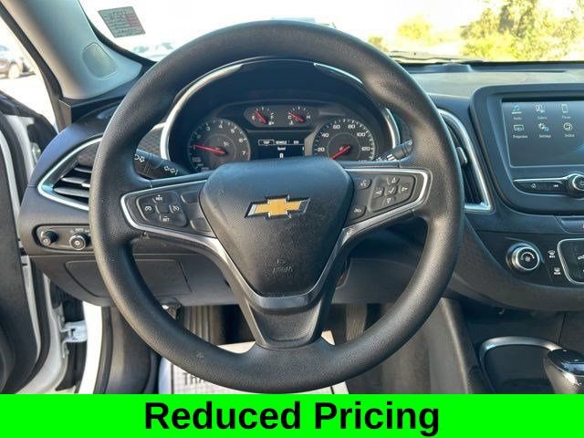 Used 2018 Chevrolet Malibu LT image 16