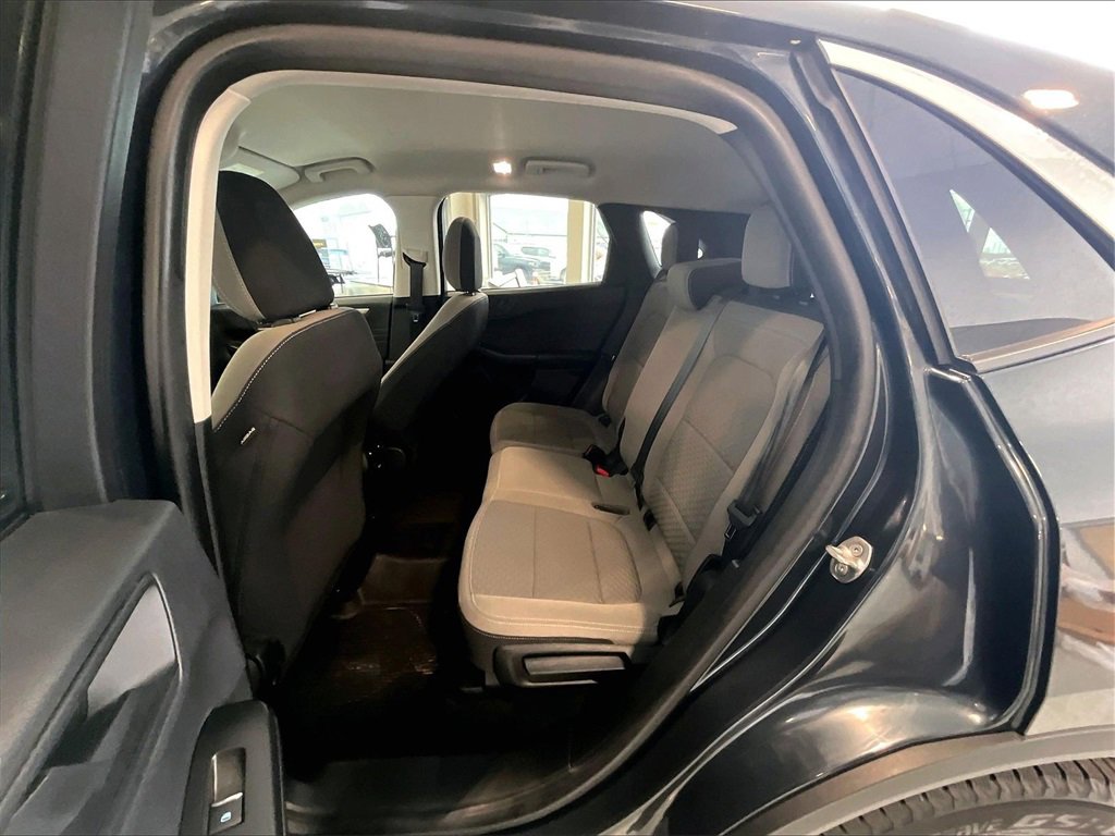 Used 2022 Ford Escape SE w/ Cold Weather Package image 15