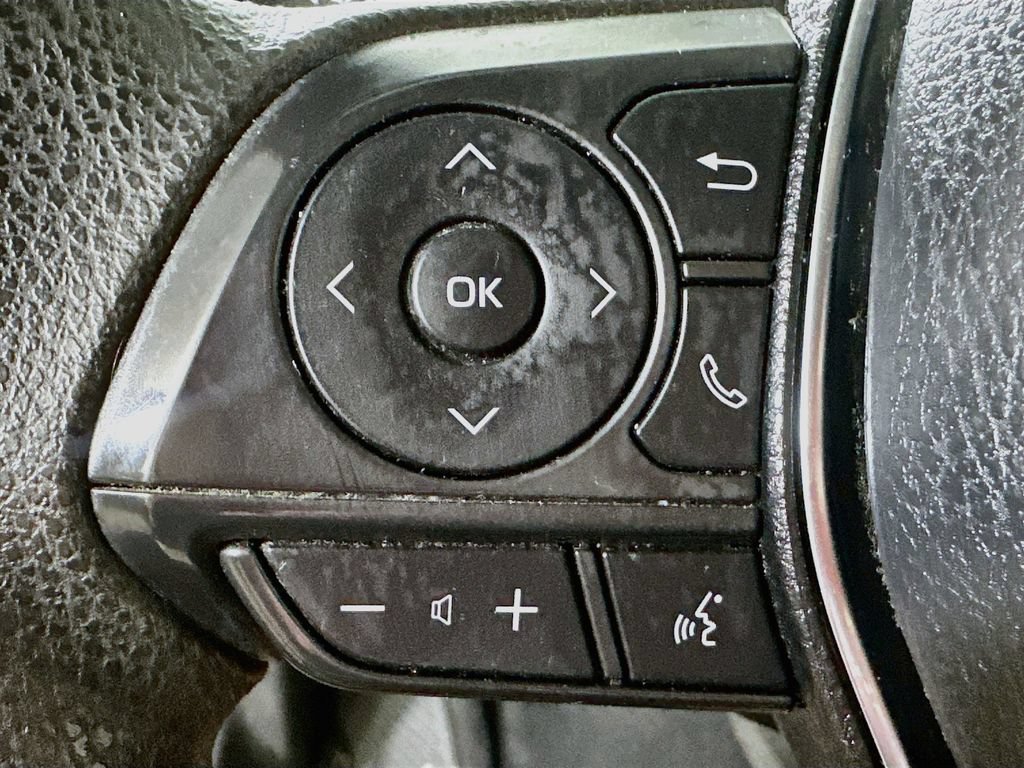 Used 2020 Toyota Camry LE FWD image 22