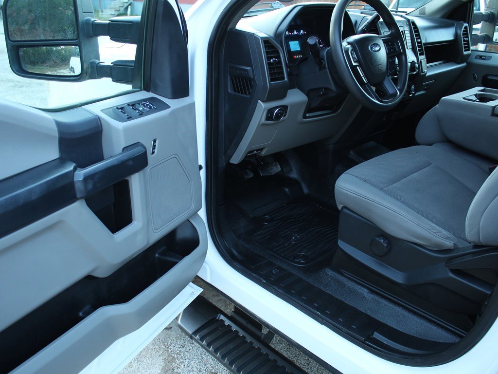 Used 2022 Ford F250 XL w/ Power Equipment Group image 16