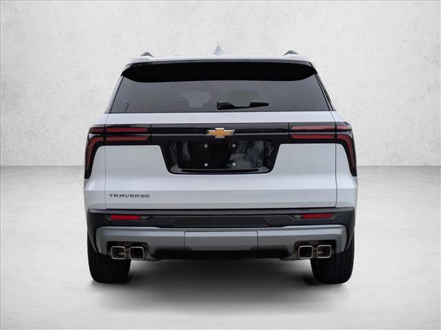 Used 2026 Chevrolet Traverse LT FWD image 7