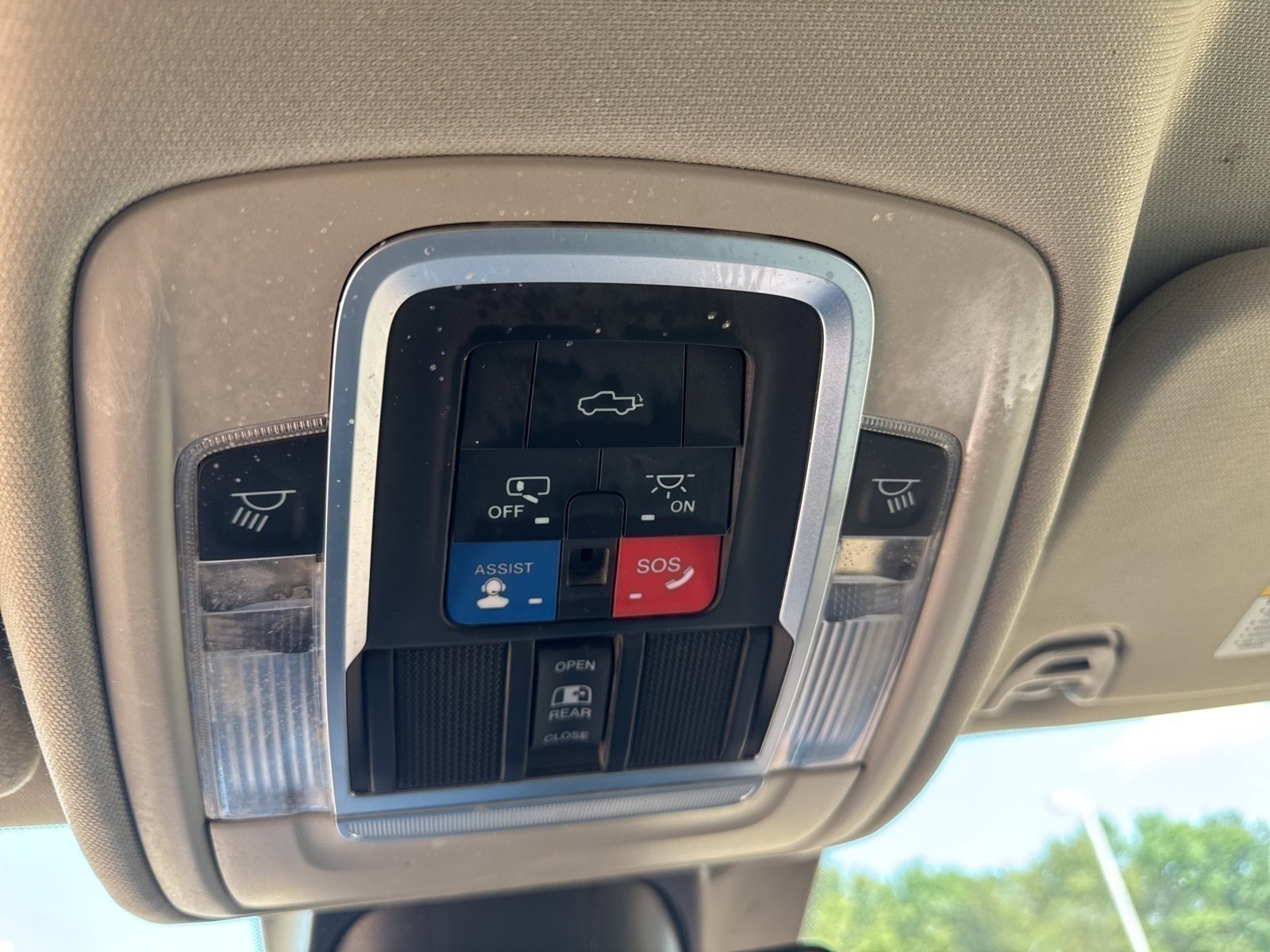 Used 2022 RAM 1500 Laramie image 16