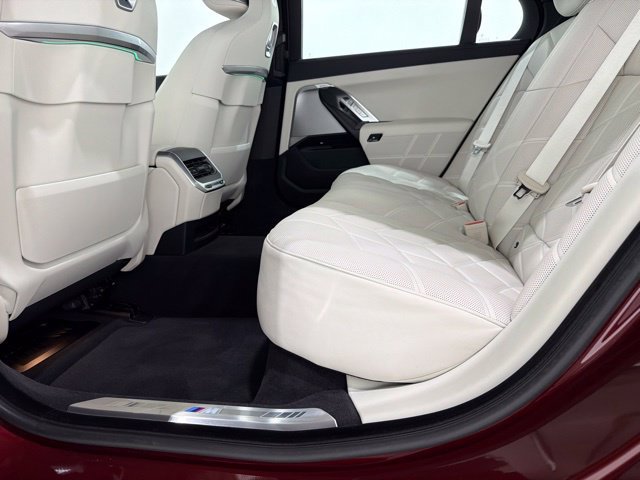 Used 2025 BMW 760i xDrive w/ Executive Package AWD/4WD image 18