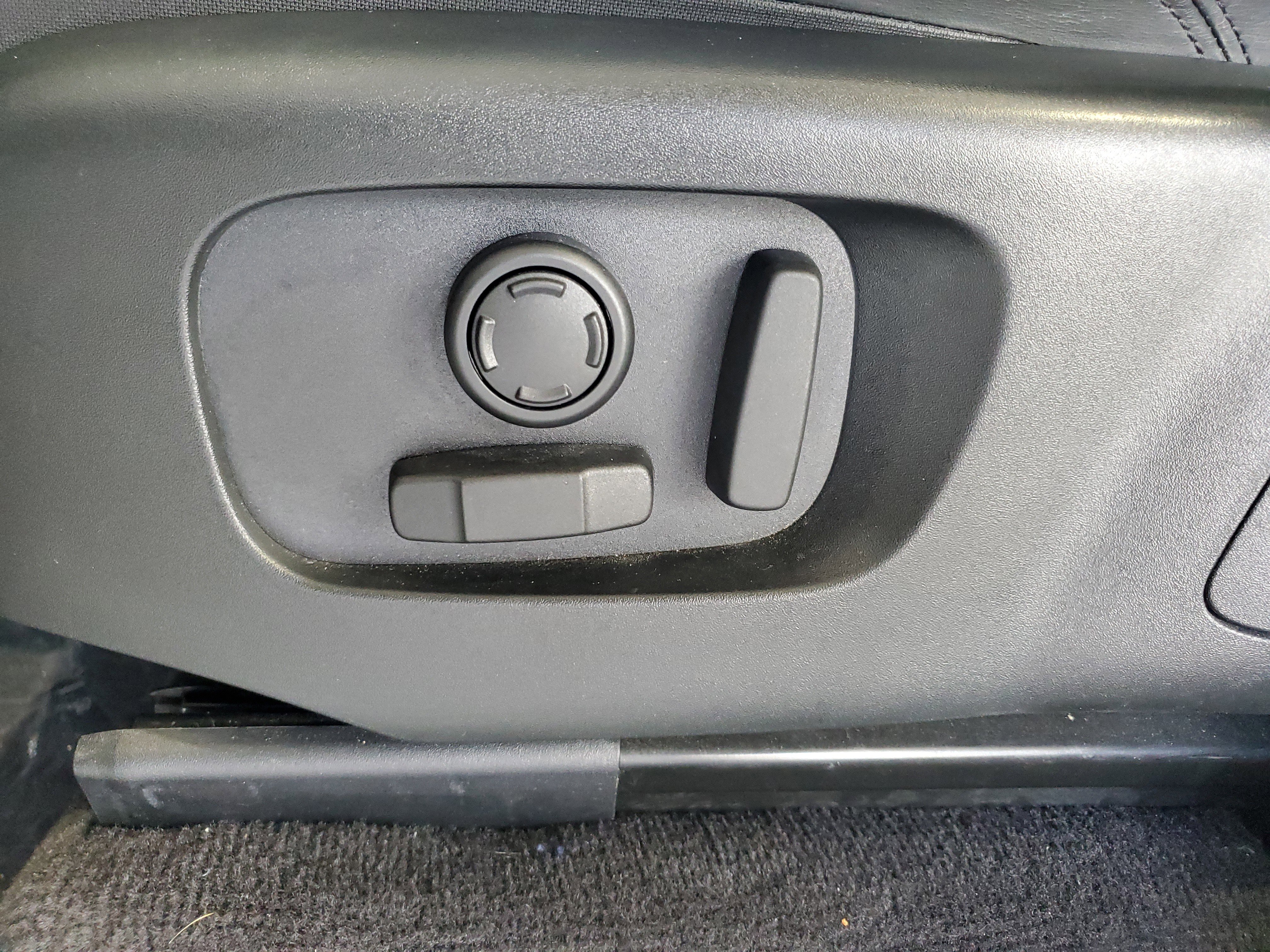 Used 2022 Land Rover Range Rover Sport HSE Silver Edition image 19