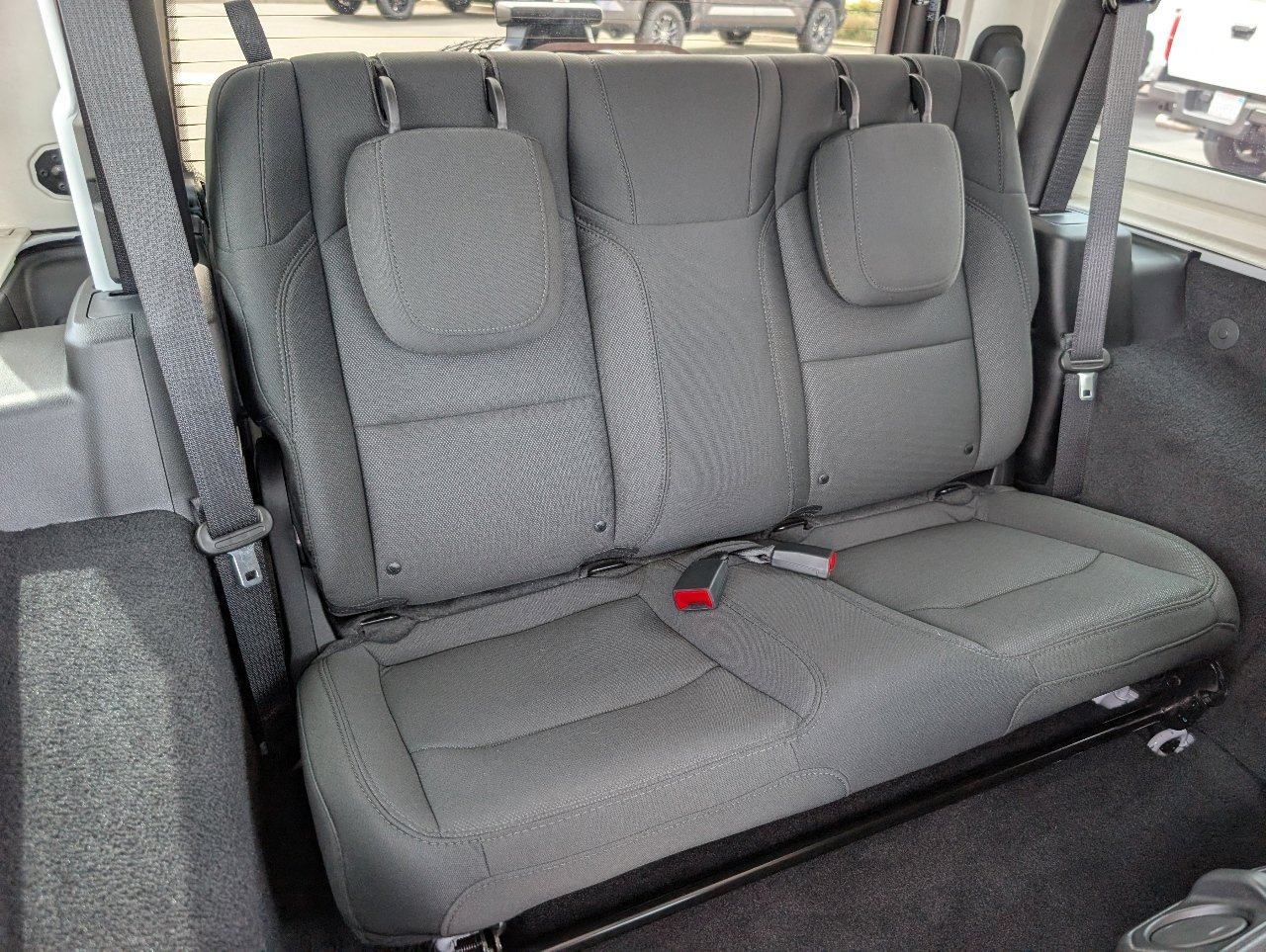 Used 2020 Jeep Wrangler Sport image 5