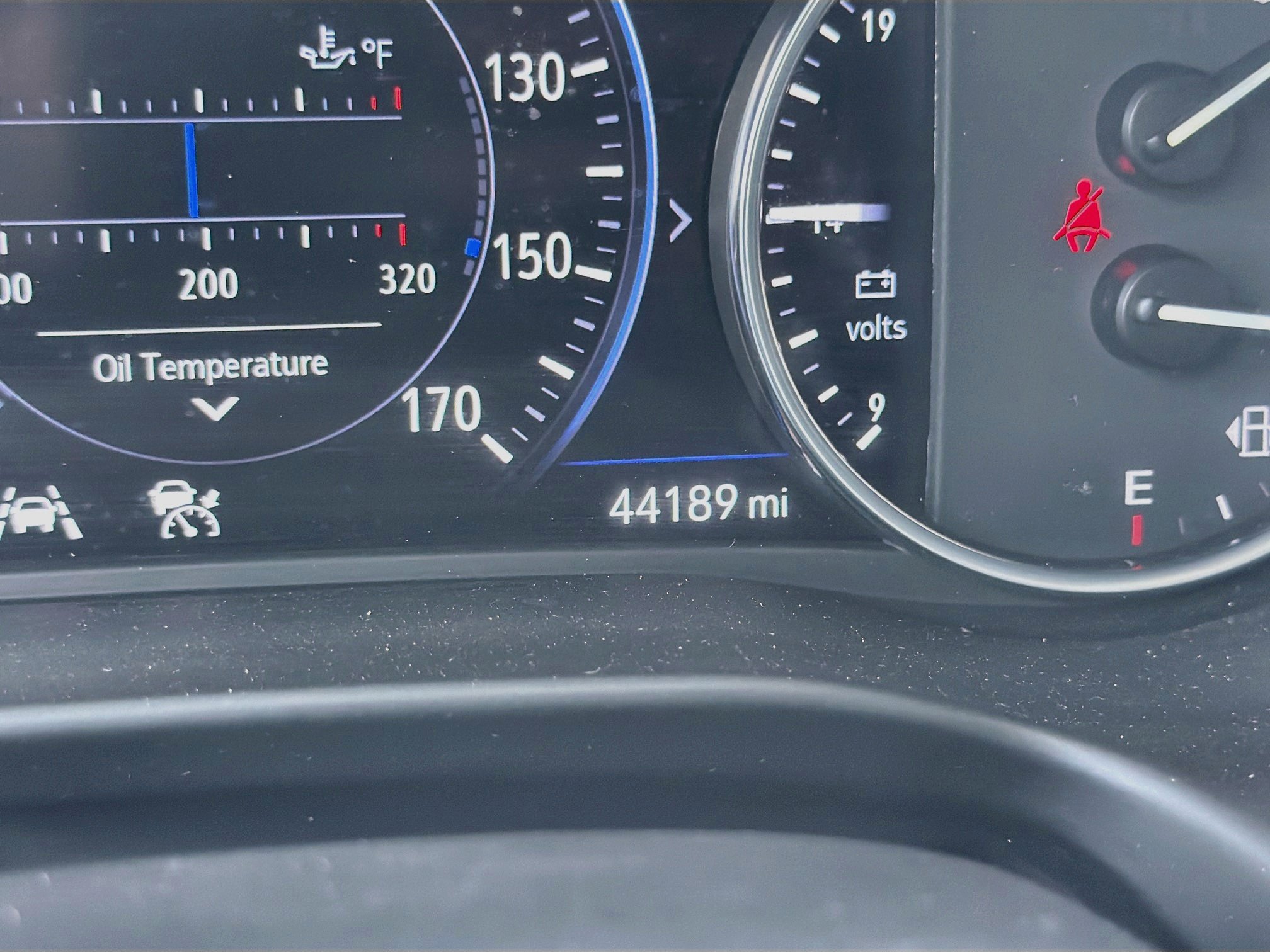 Used 2024 Buick Enclave Avenir w/ Avenir Technology Package FWD image 43