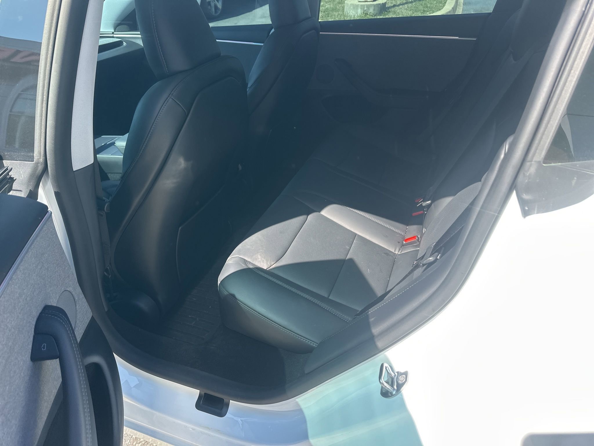 Used 2025 Tesla Model 3 Long Range RWD image 19