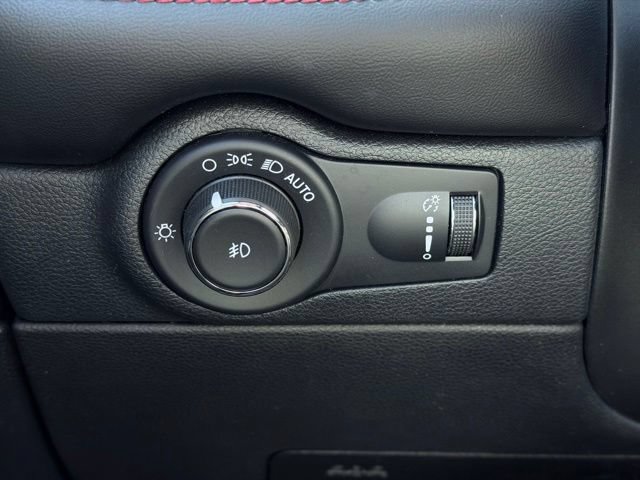 Used 2022 Dodge Durango R/T w/ Blacktop Package AWD/4WD image 36