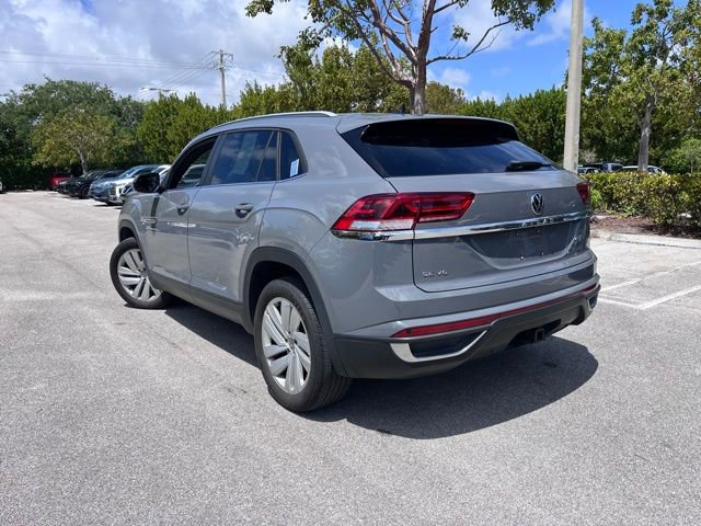 Used 2021 Volkswagen Atlas Cross Sport SE image 3