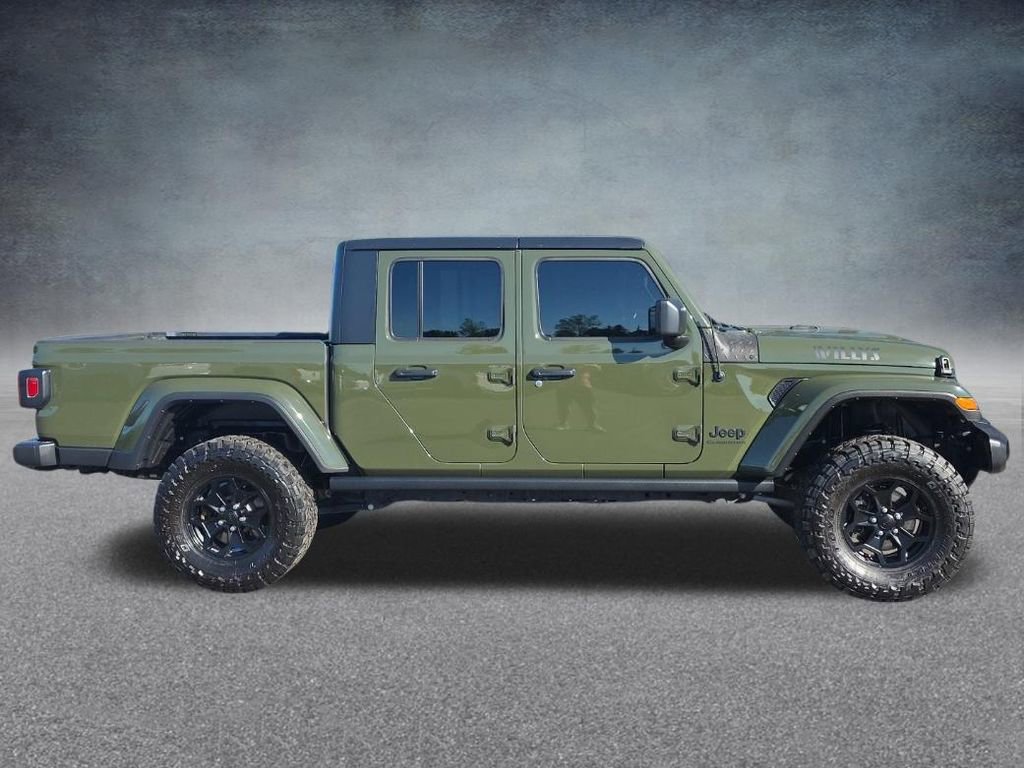 Used 2022 Jeep Gladiator Sport AWD/4WD image 9
