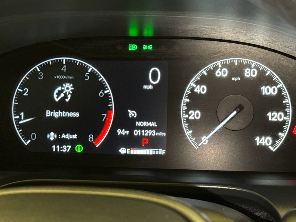 Certified 2025 Honda HR-V LX image 30