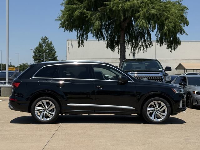 Used 2023 Audi Q7 3.0T Premium w/ Convenience Package AWD/4WD image 3