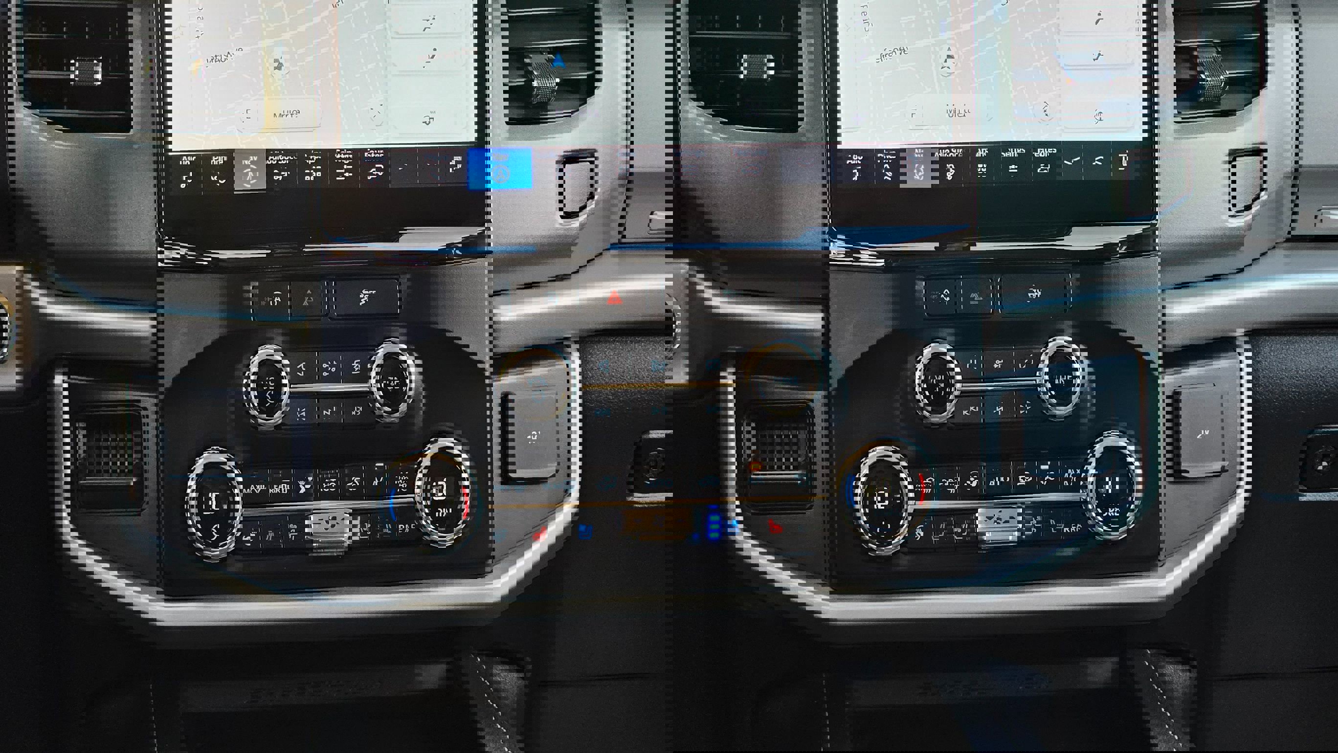 Used 2024 Ford Expedition XLT image 24