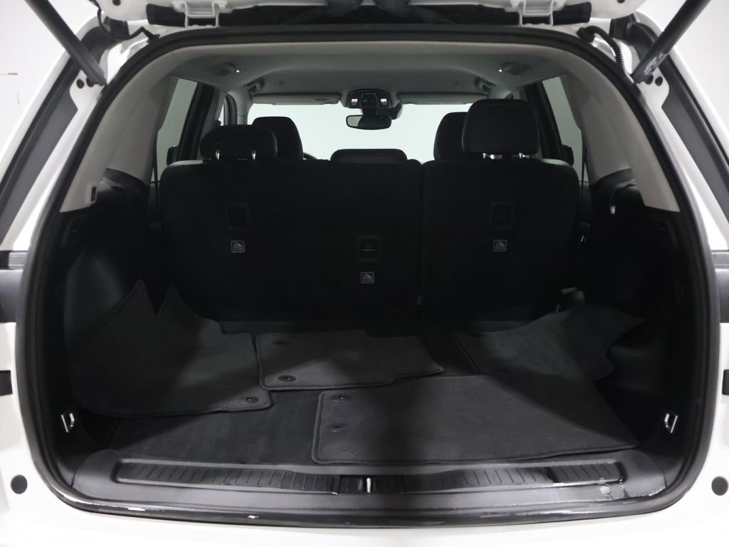 Certified 2023 Jeep Grand Cherokee Limited image 5