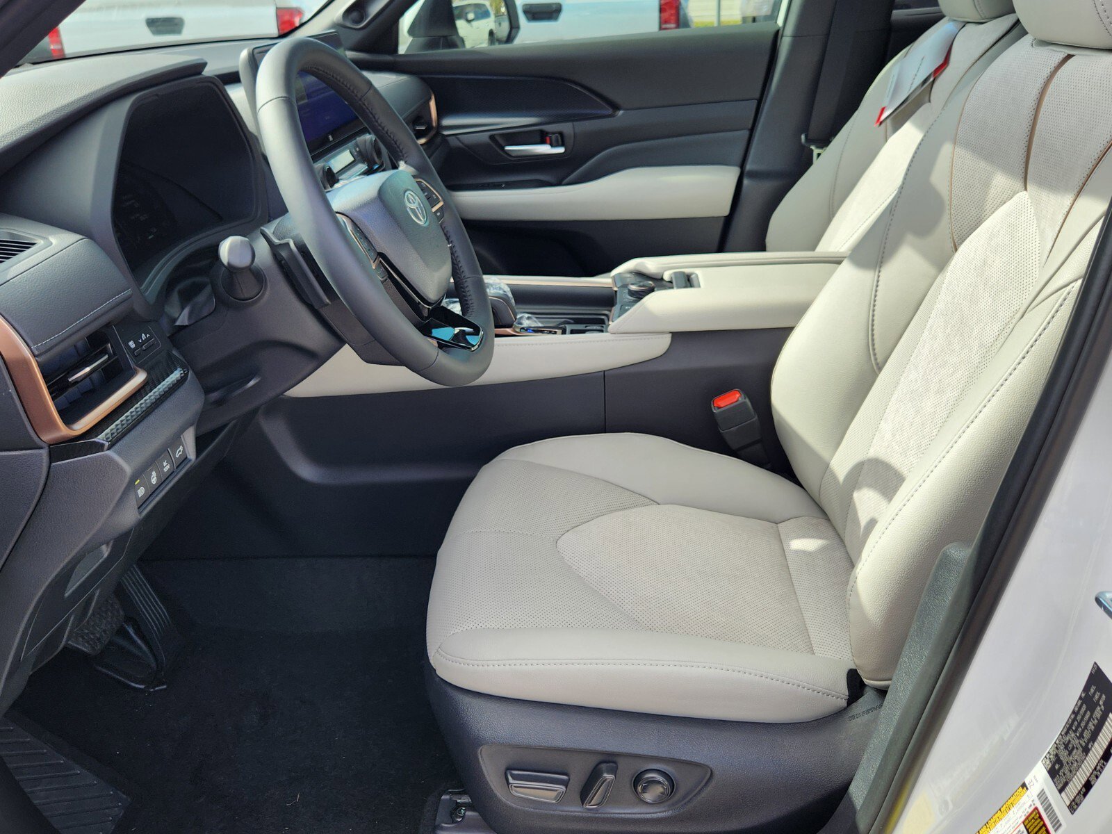 New 2026 Toyota Grand Highlander AWD Hybrid image 4