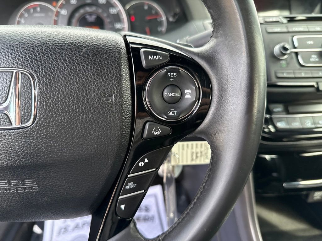 Used 2016 Honda Accord Sport image 17