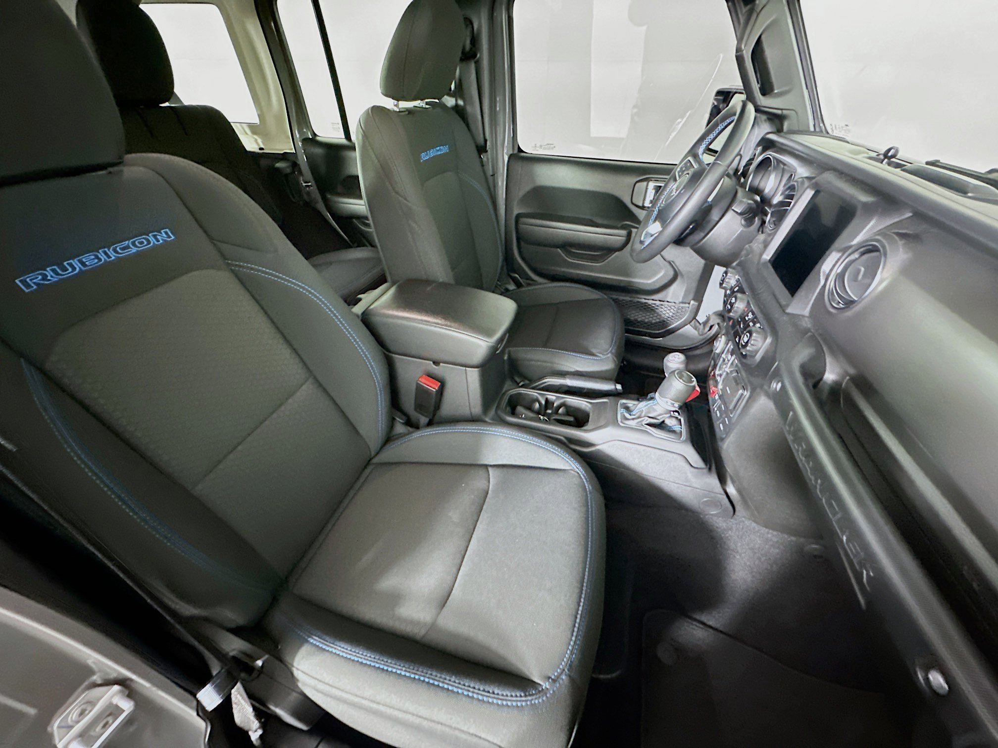 Used 2023 Jeep Wrangler Rubicon w/ Cold Weather Group image 30