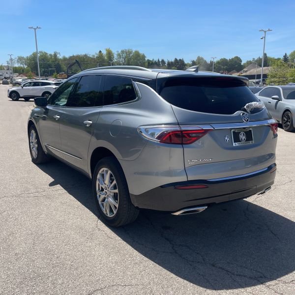 Used 2023 Buick Enclave Essence w/ Experience Buick Package AWD/4WD image 6
