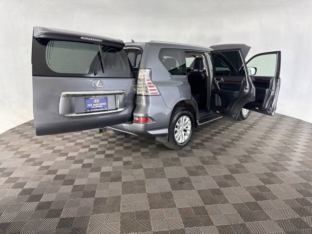 Used 2015 Lexus GX 460 w/ Premium Package AWD/4WD image 15