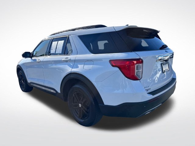 Used 2021 Ford Explorer XLT w/ Equipment Group 202A AWD/4WD image 3