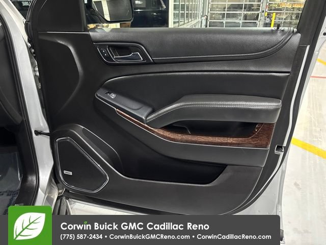 Used 2017 GMC Yukon XL SLT w/ Open Road Package AWD/4WD image 19