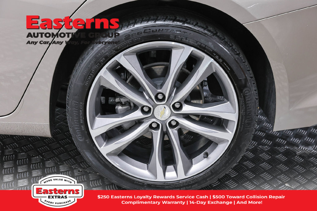 Used 2024 Chevrolet Malibu LT FWD image 9