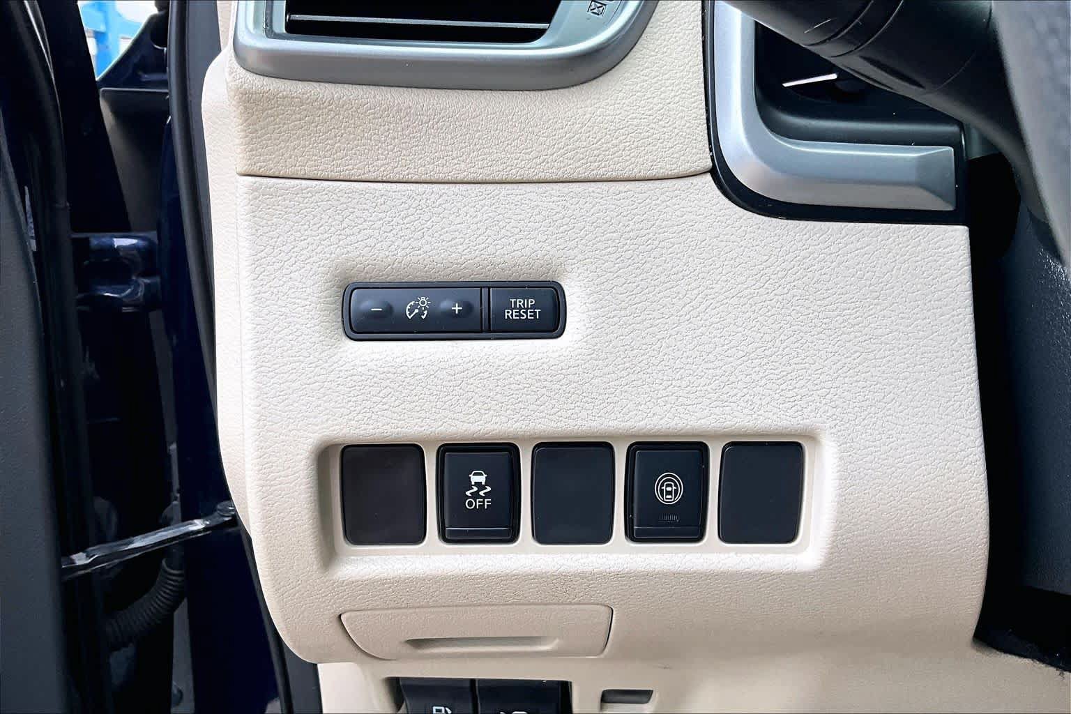 Used 2023 Nissan Murano SV FWD image 33