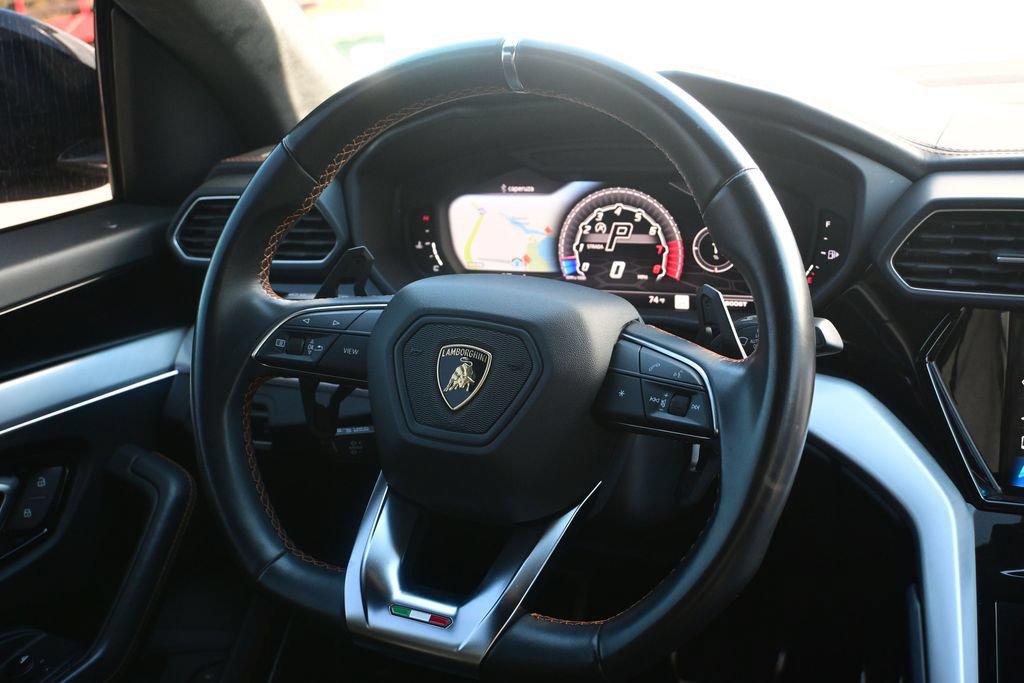 Used 2020 Lamborghini Urus AWD/4WD image 13