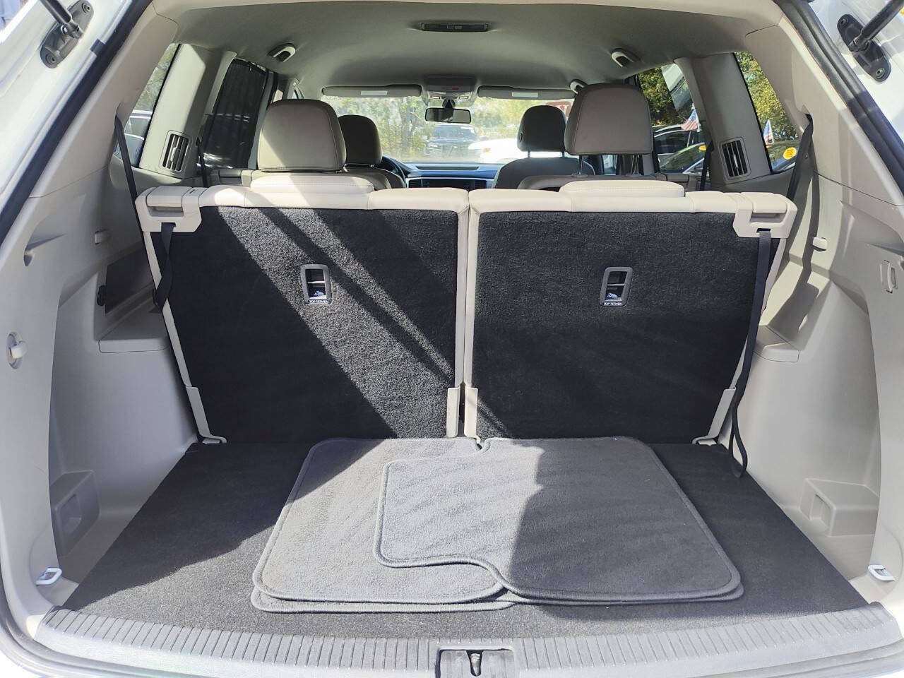 Used 2018 Volkswagen Atlas SE FWD image 34