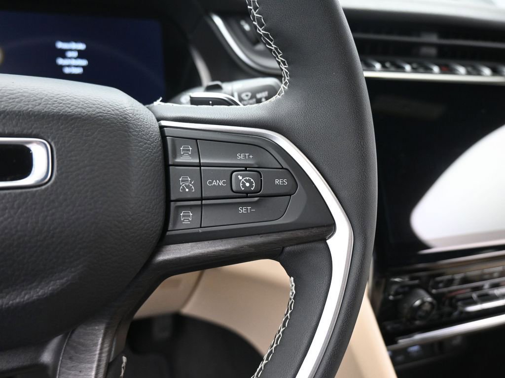 Used 2024 Jeep Grand Cherokee L Limited w/ Trailer Tow Package image 34