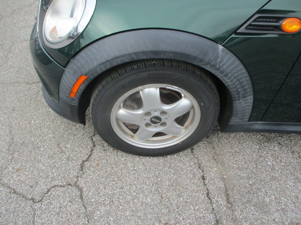 Used 2011 MINI Cooper Hardtop FWD image 4